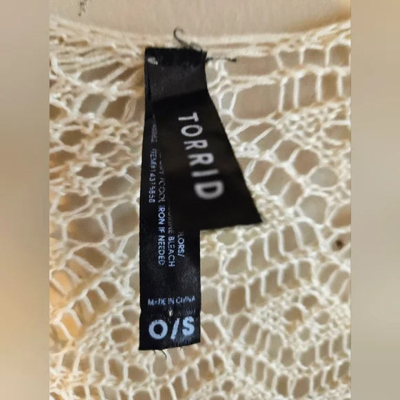 Torrid Crochet Ruana - Size O/S - NWOT - Picture 4 of 5